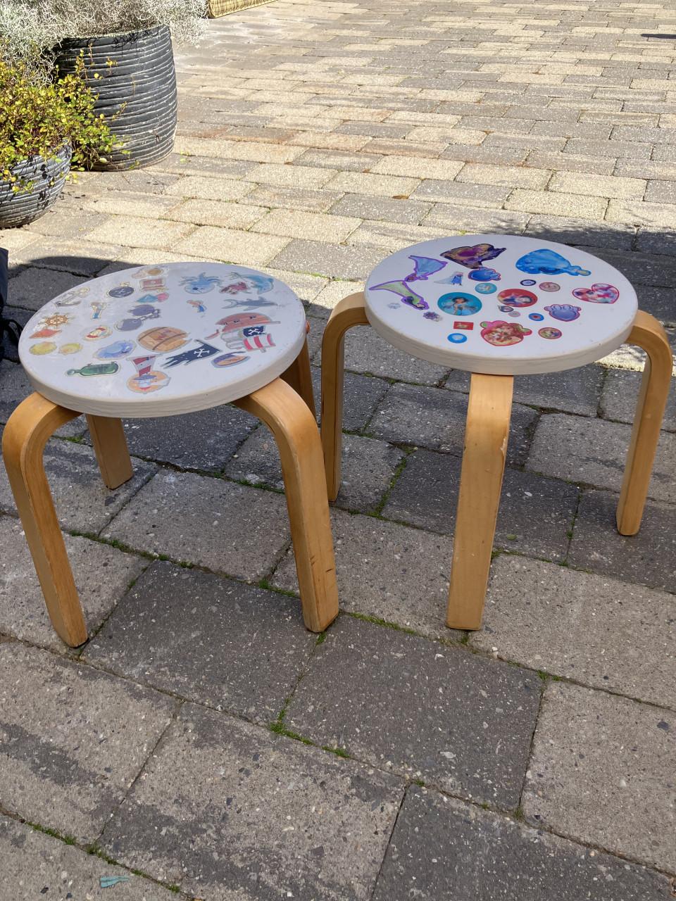 Houten kinderkrukjes