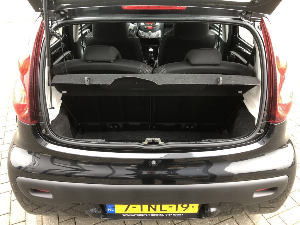 Peugeot 107 1.0 envy 1e eigenaar