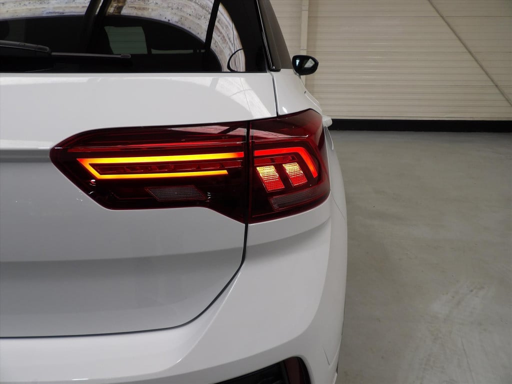 Volkswagen T-roc 1.5 tsi 150pk 7-dsg r-line