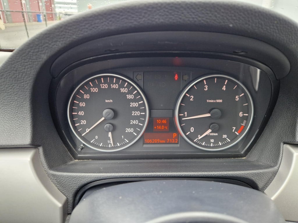 BMW 3-serie 320i executive