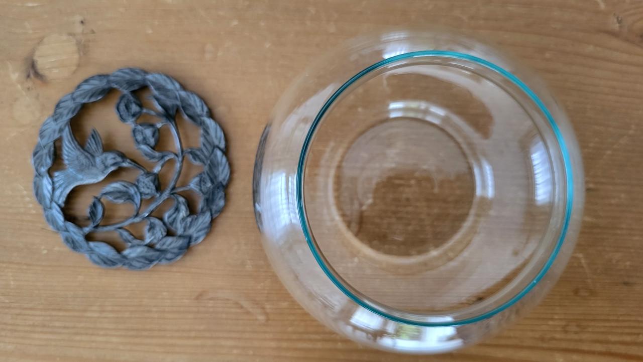 Vintage potpourri schaaltje glas / tin kolibrie