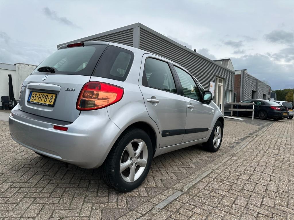 Suzuki Sx4 1.6 exclusive automaat airco hoge zit!