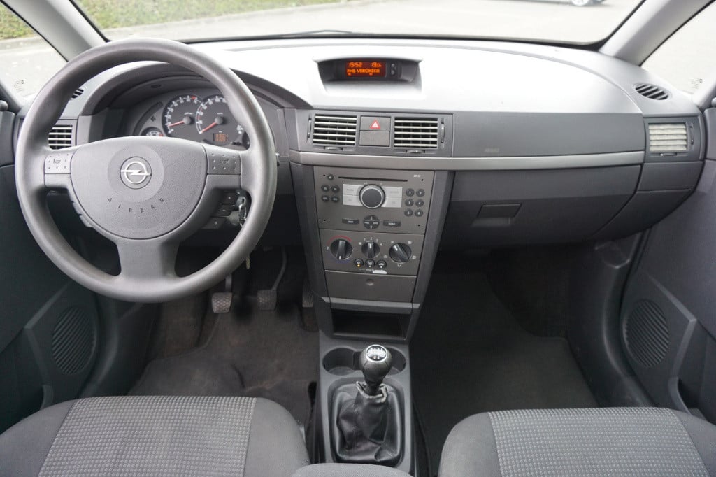Opel Meriva 1.8-16v business airco / elektr. ramen / trekhaak / nap