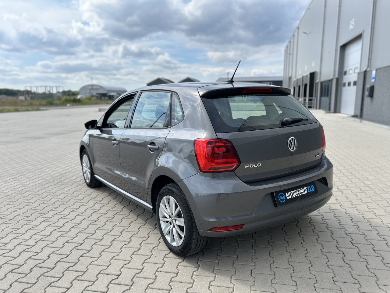 Volkswagen Polo 1.0 Comfortline Bluemotion/APK/AIRCO/PDC/