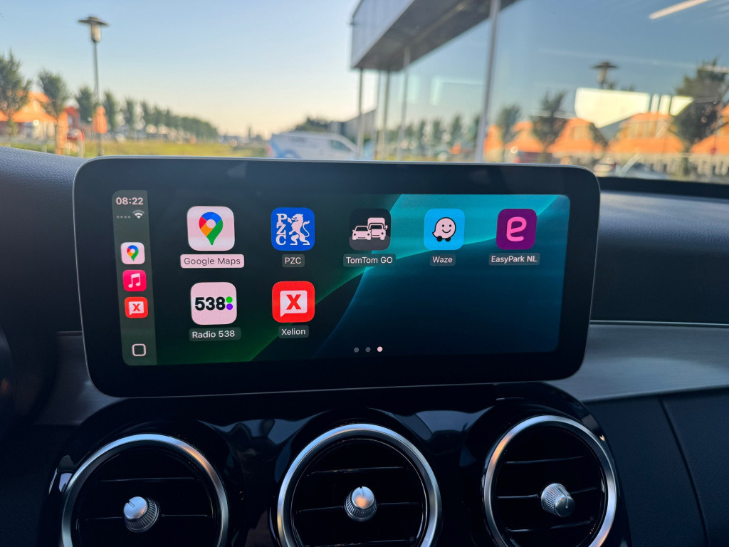 Mercedes-Benz C-Klasse 180 avantgarde automaat . trekhaak . apple-carplay