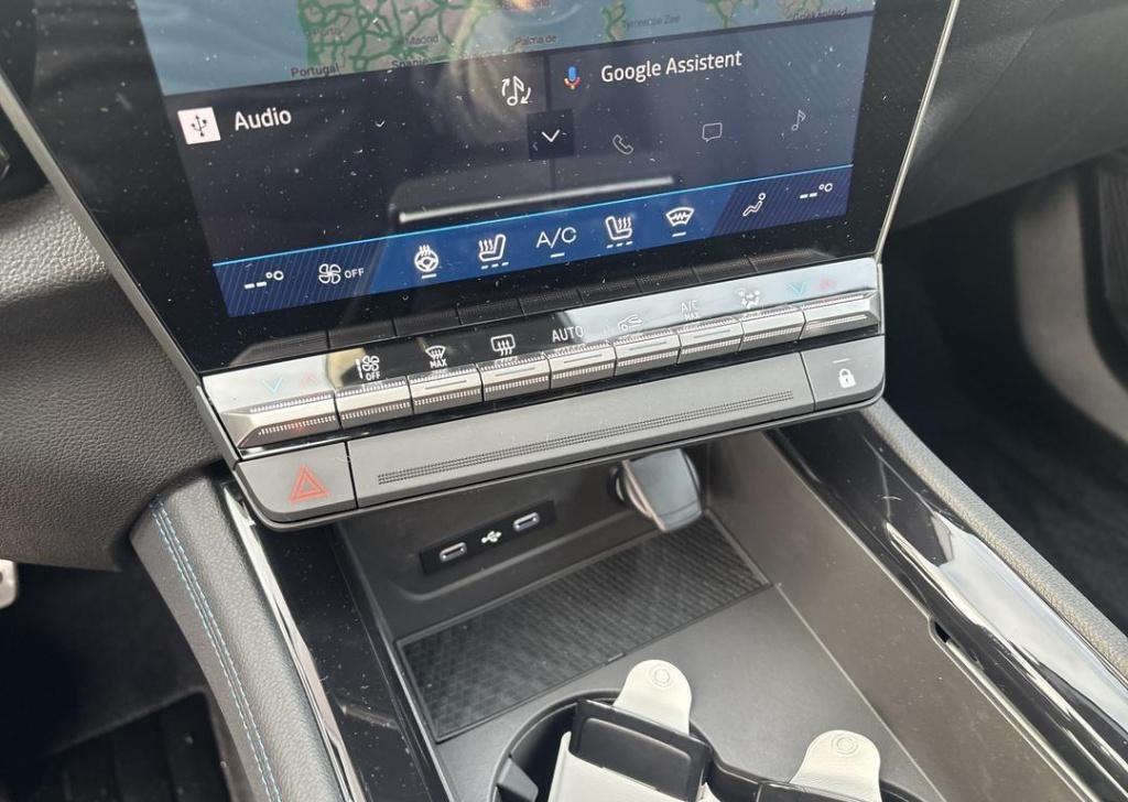 Renault Espace e-tech full hybrid 200 esprit alpine 7p. - pack around view 