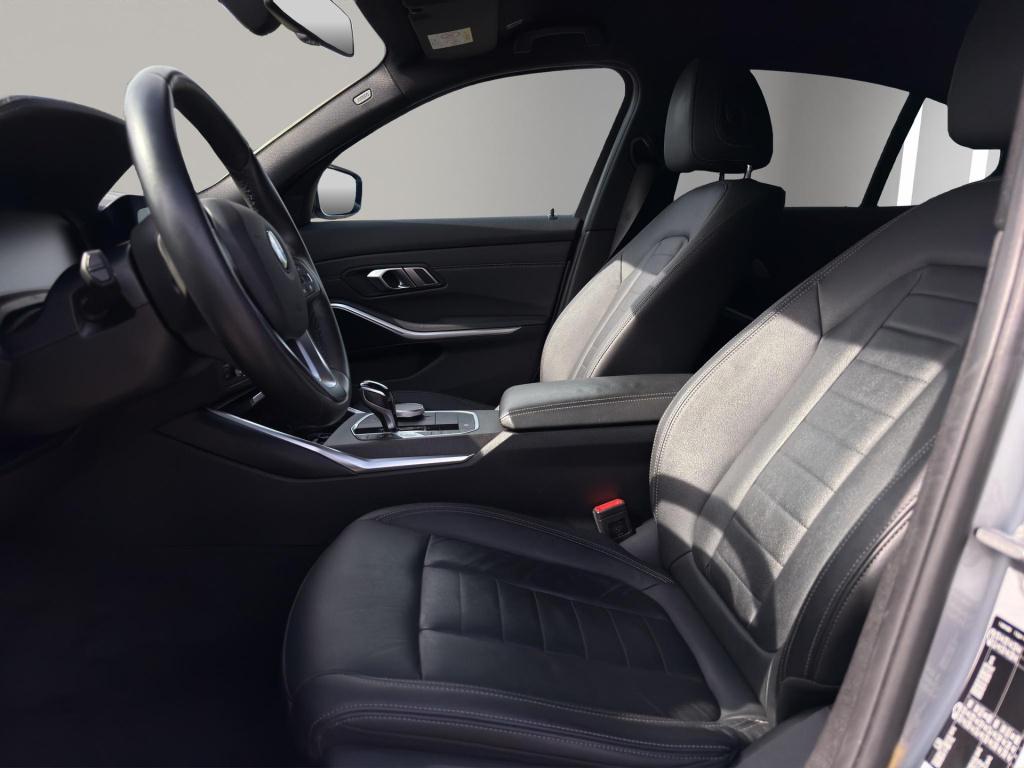 BMW 3-serie 330e m-sport | leer | camera | led | 19"|