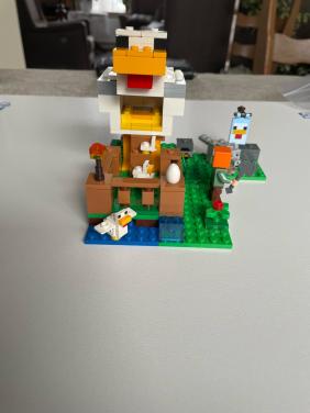 Lego Minecraft: Het kippenhok 21140