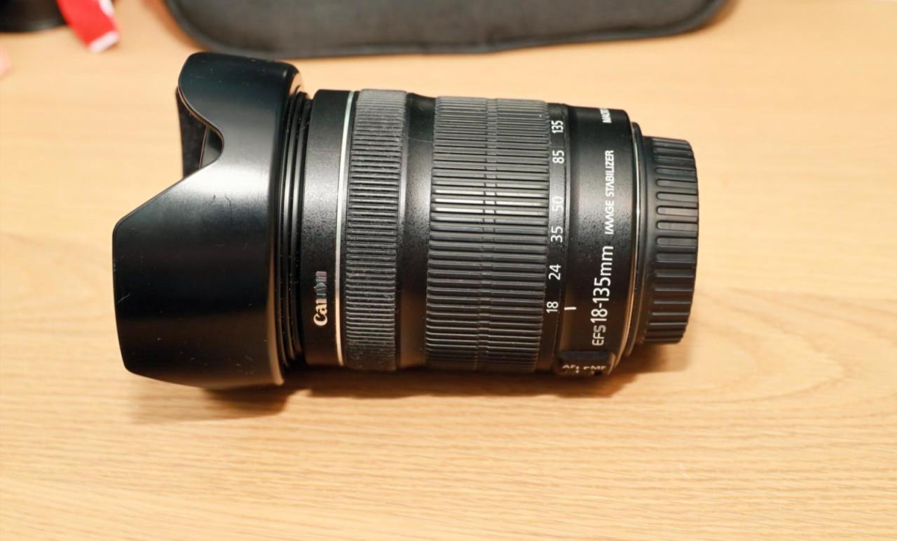 Canon EF-S 18-135mm f/3.5-5.6 IS STM