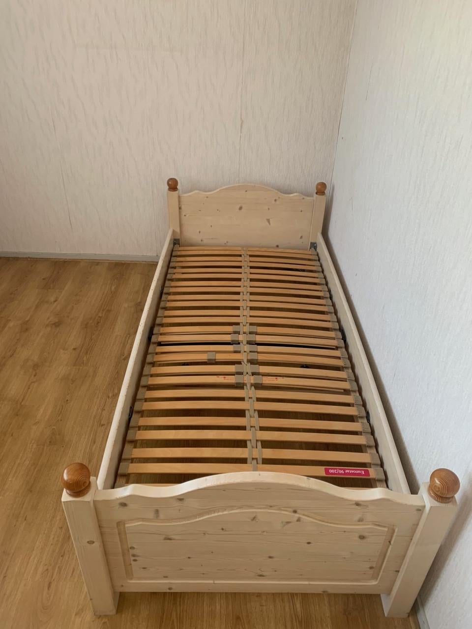 TEAB. Meisjes ledikant