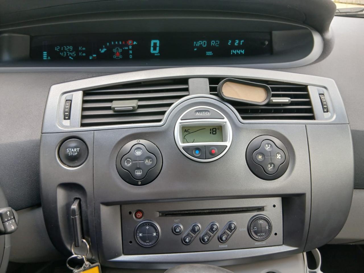 Renault Scénic 1.6-16V Tech Line