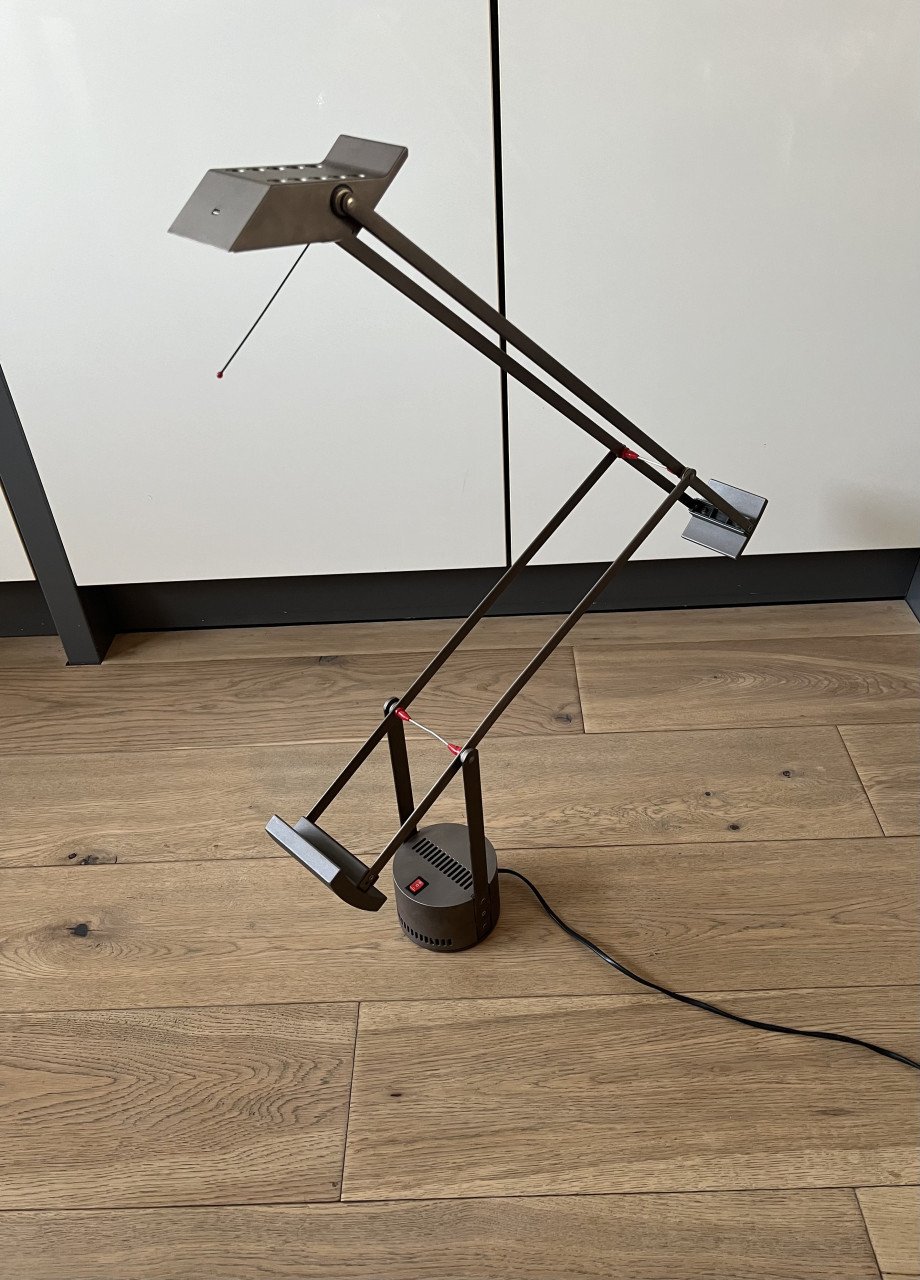 Design lamp Artemide TIZIO bij Richard Sapper