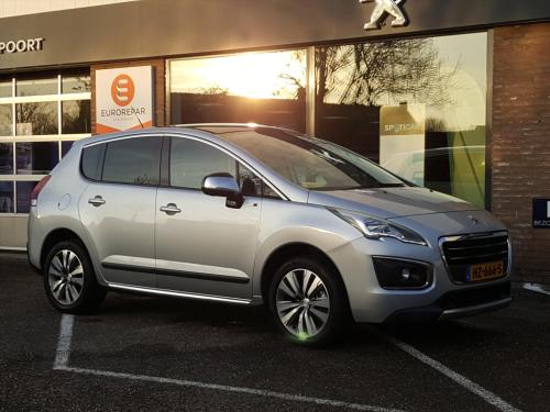 Peugeot 3008 style 1.2pt-130pk trekhaak | navigatie | cruise & climate cont