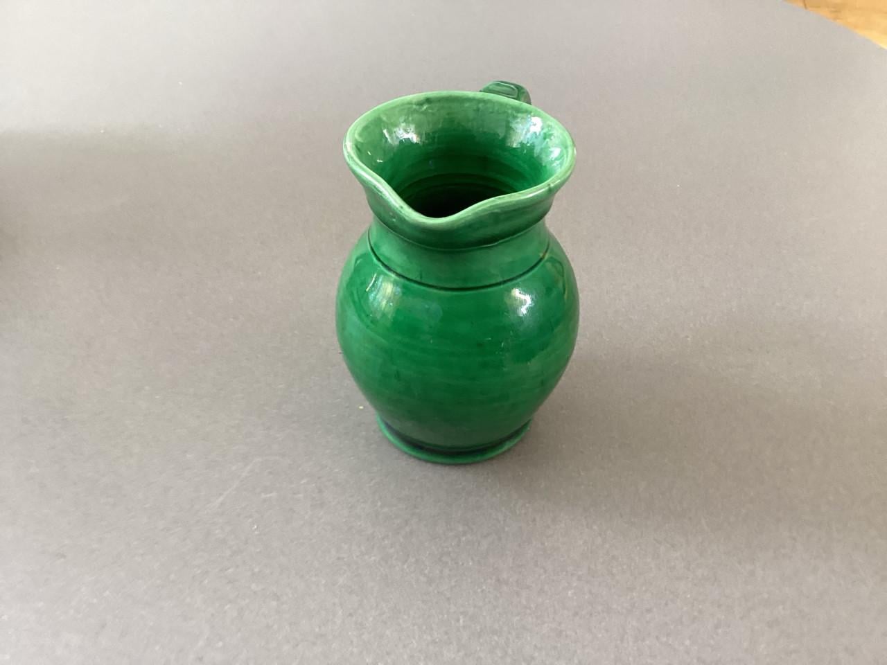 Vintage kannetjes. 2 x Groen Glazuur.
