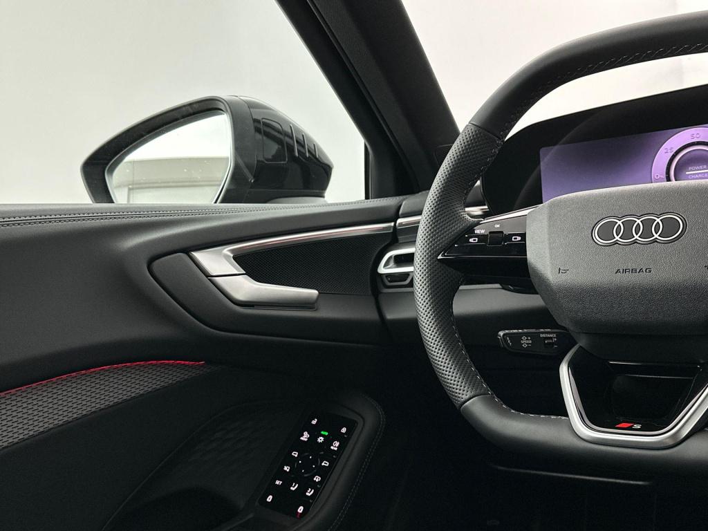 Audi A5 avant s edition e-hybrid 220 kw / 299 pk avant 7 versn.