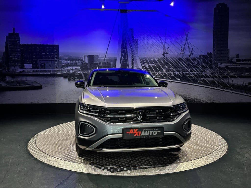 Volkswagen T-roc 1.5 tsi style*led*virtual*dab+*pdc v&a*trekhaak*navi*appco
