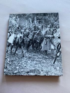 Mooi boek met veel foto,s  De Partizanen Tweede wereldoorlog