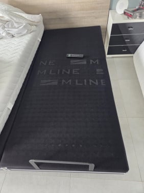 Twee persoons M-line electrisch verstelbaar, massage en verlichting.
