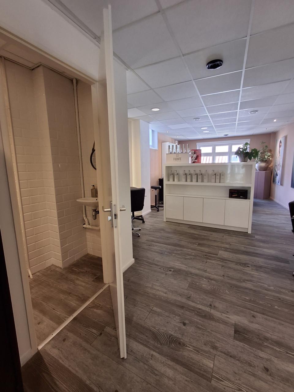 WINKELRUIMTE  VERBOUWEN TOT WONING?