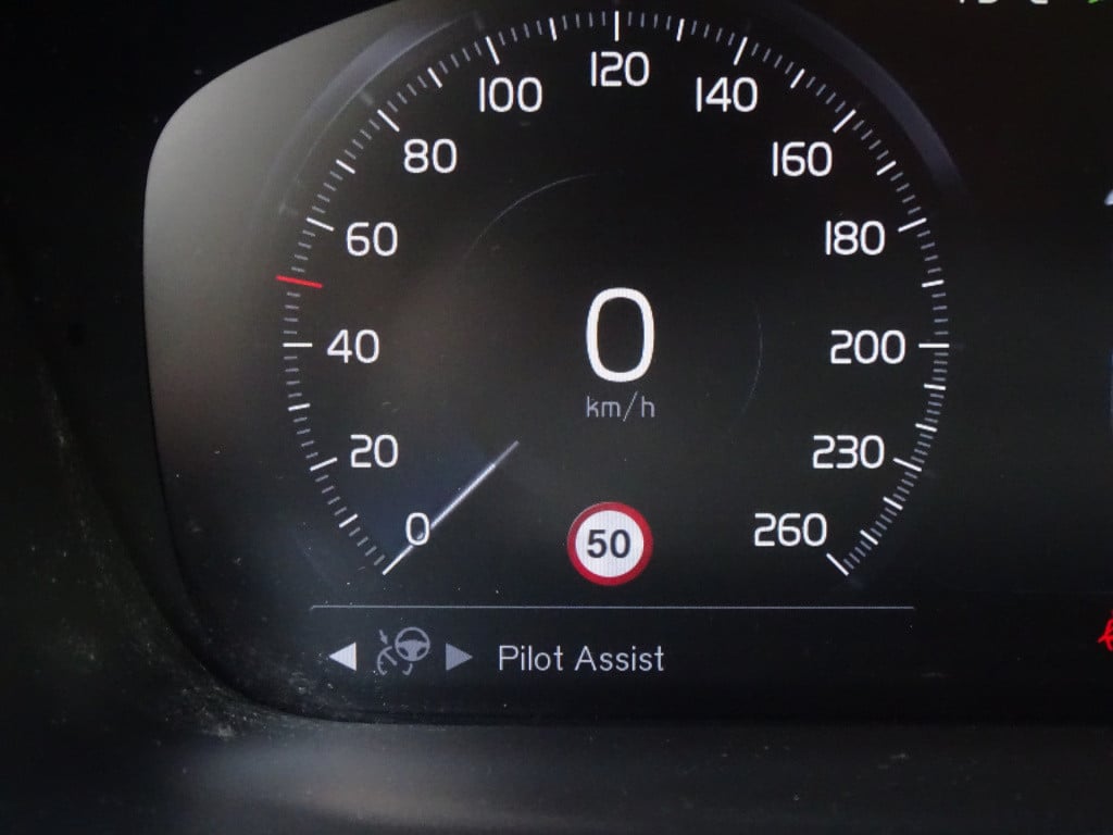 Volvo XC90 2.0 t8 twin engine awd momentum 7-pers | pano