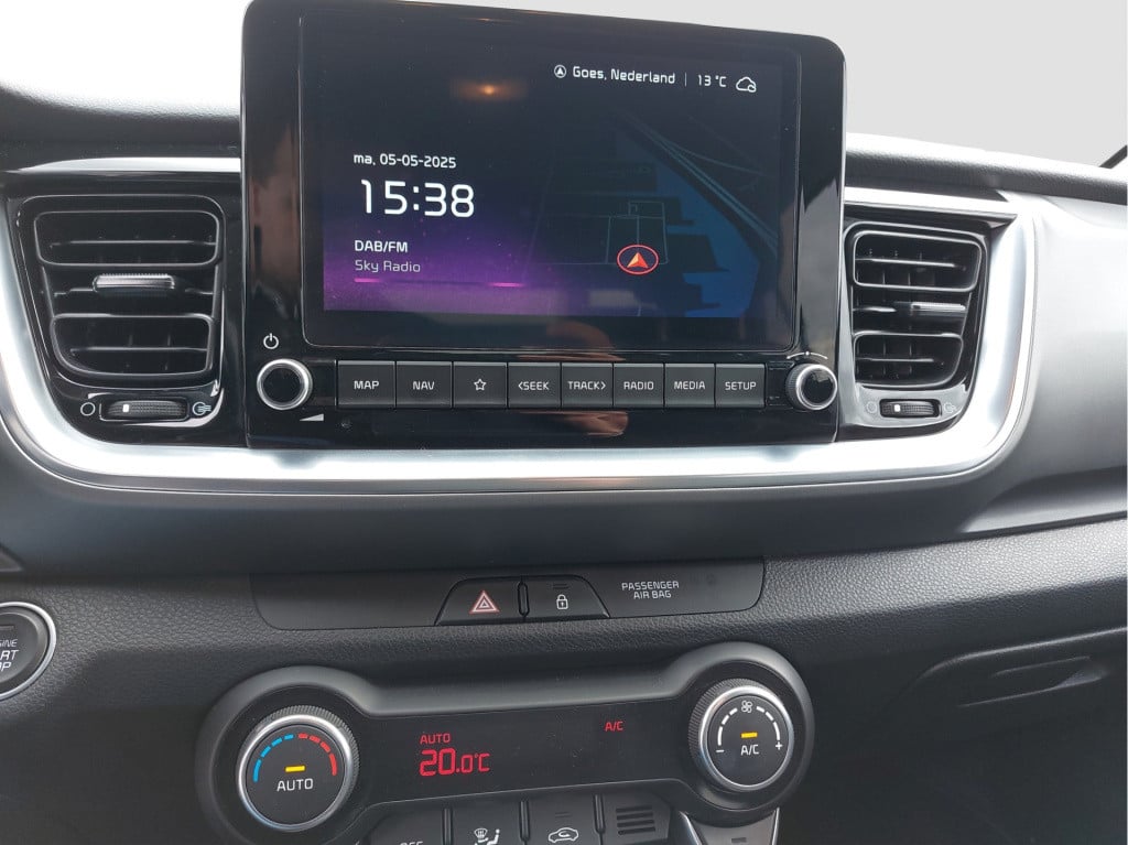 Kia Stonic 1.0 t-gdi mhev dynamicplusline | climate control |