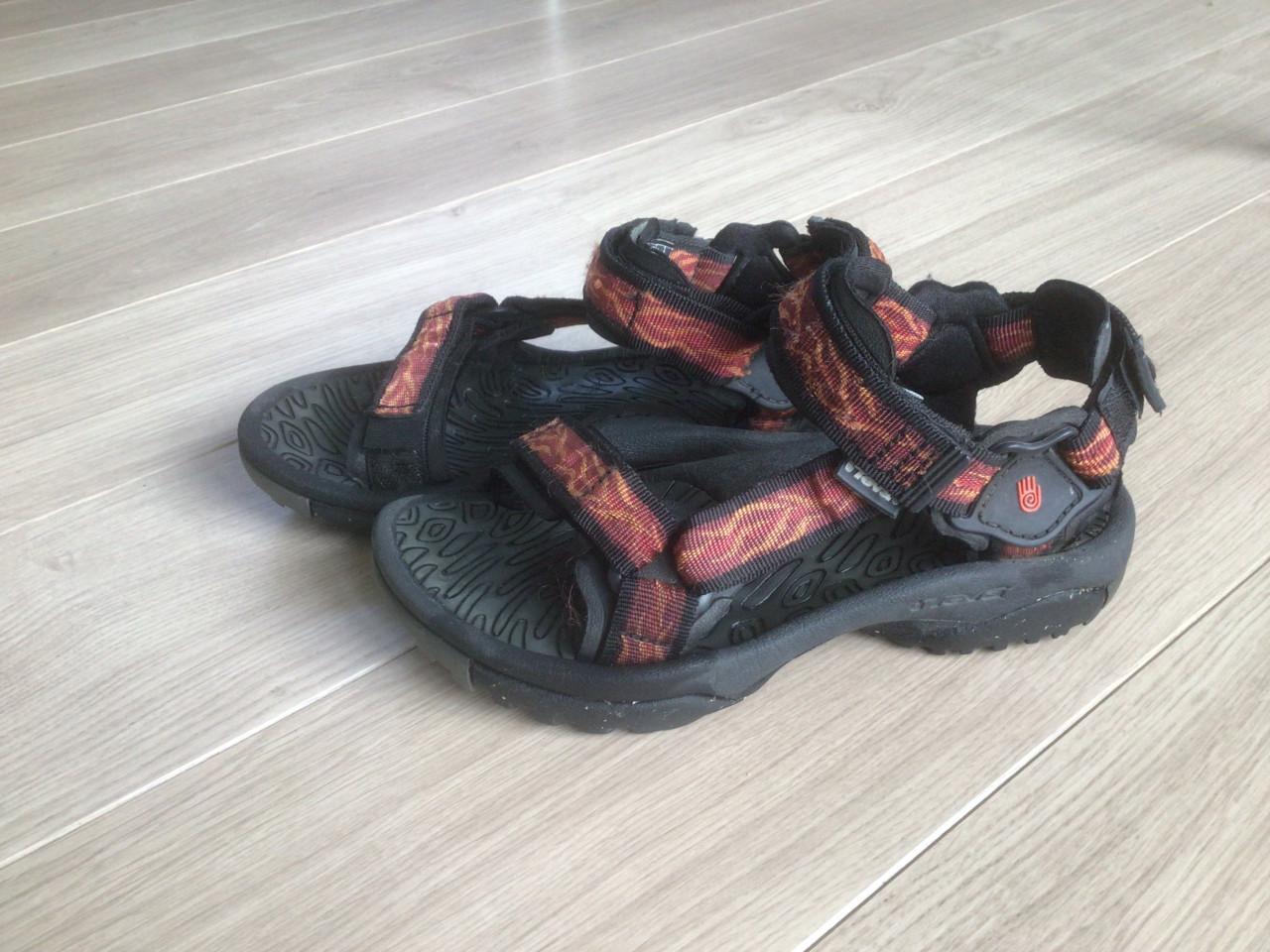 Teva sandalen met 37