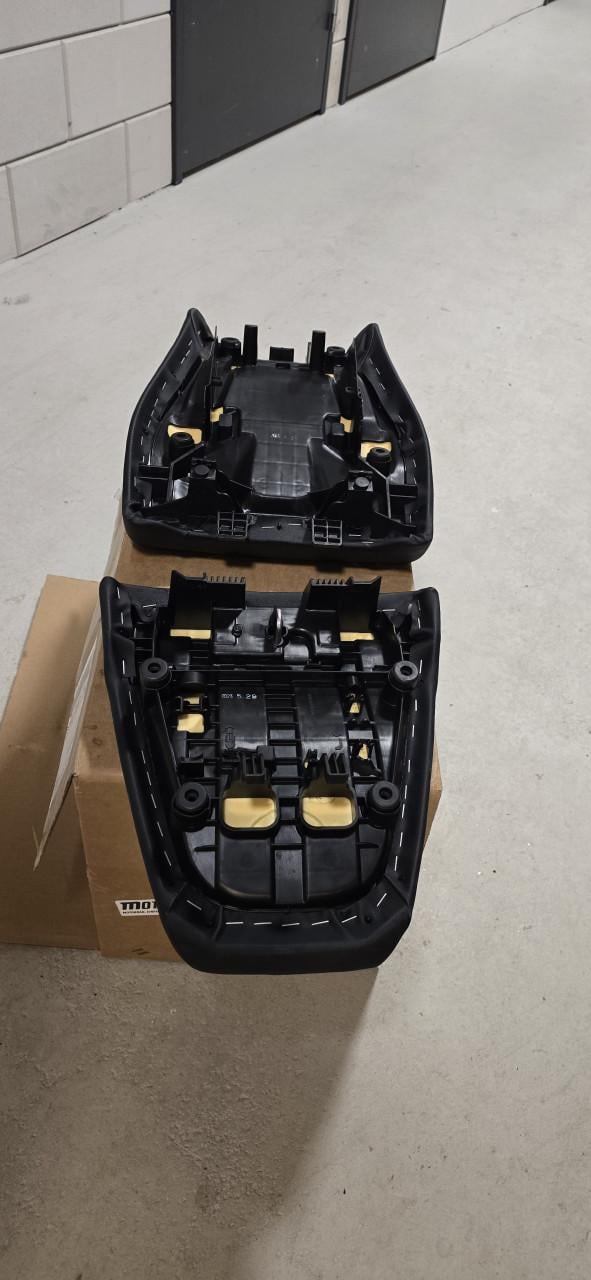 Origineel zadel voor Africa twin CRF1100 2023