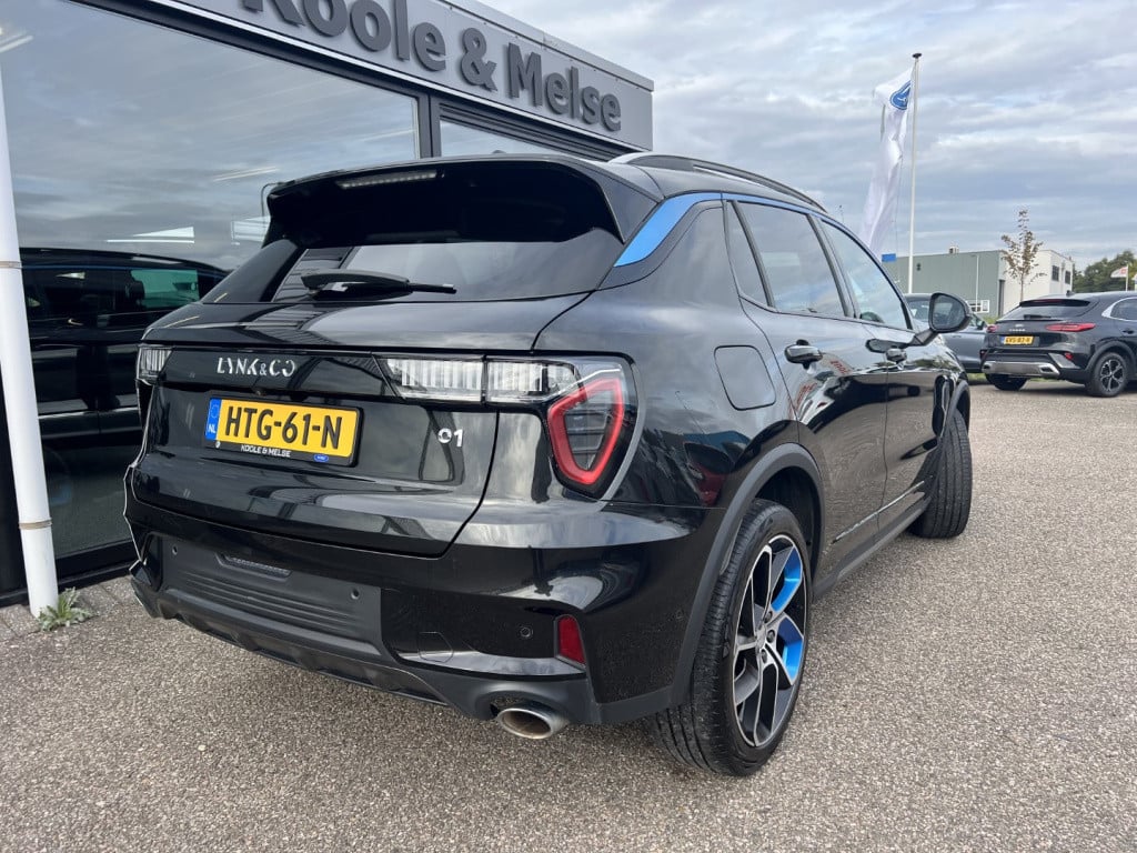 Lynk & Co 01 1.5 261pk plug in hybrid , 360 camera , pano dak , adaptive cc