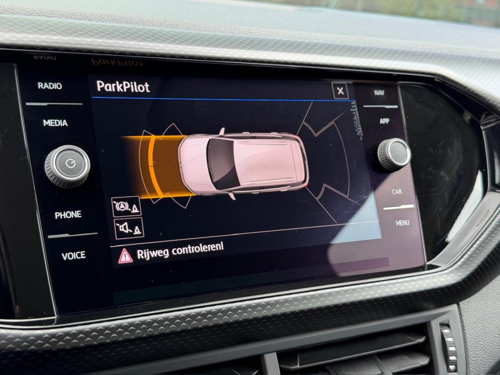 Volkswagen T-cross 1.0 tsi life | trekhaak | navi | adap. cruise | dode hoe