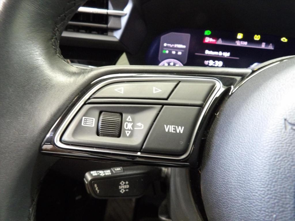 Audi A3 35 tfsi 150pk s tronic s line edition