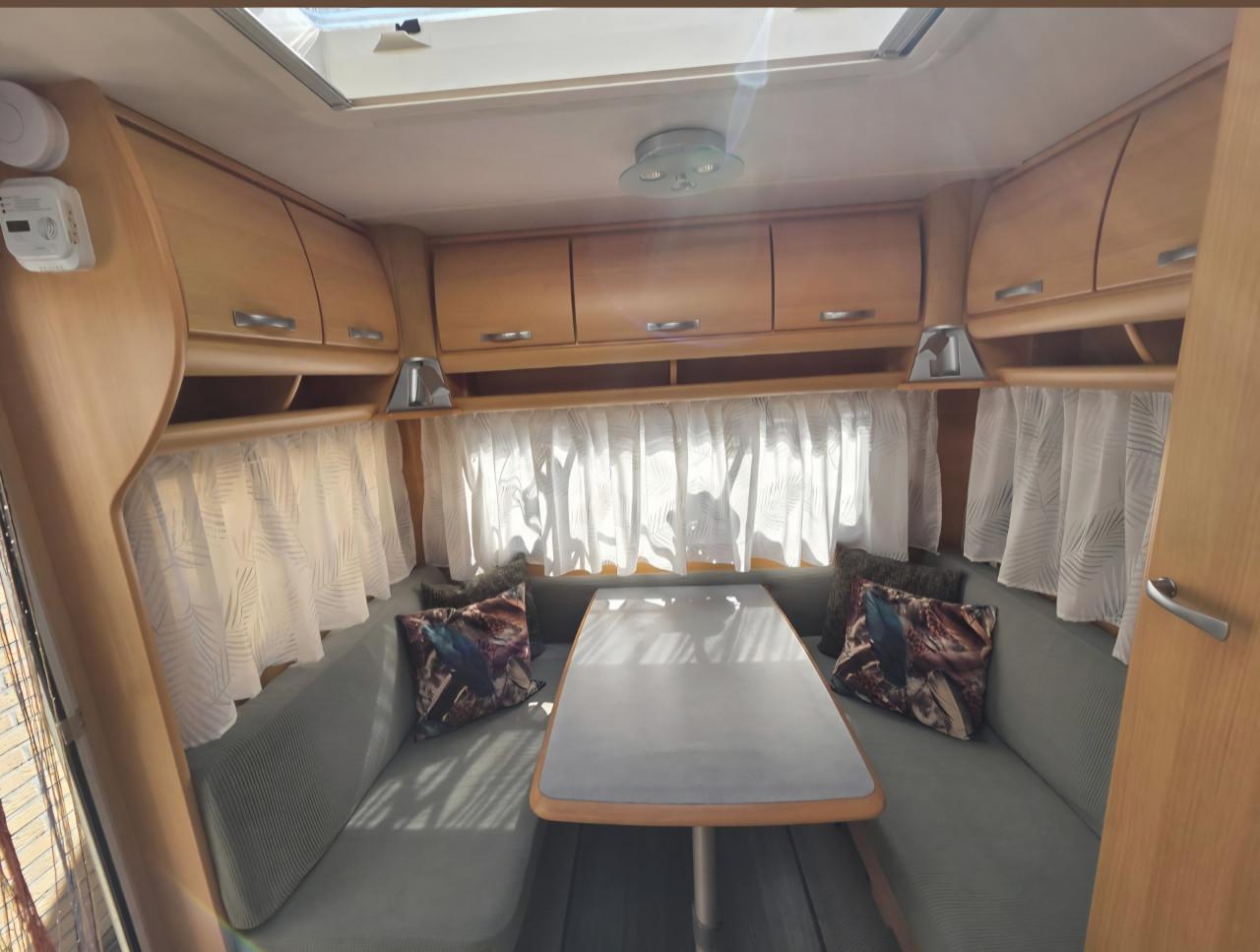 TEC 470 TE caravan 2006 enkele bedden