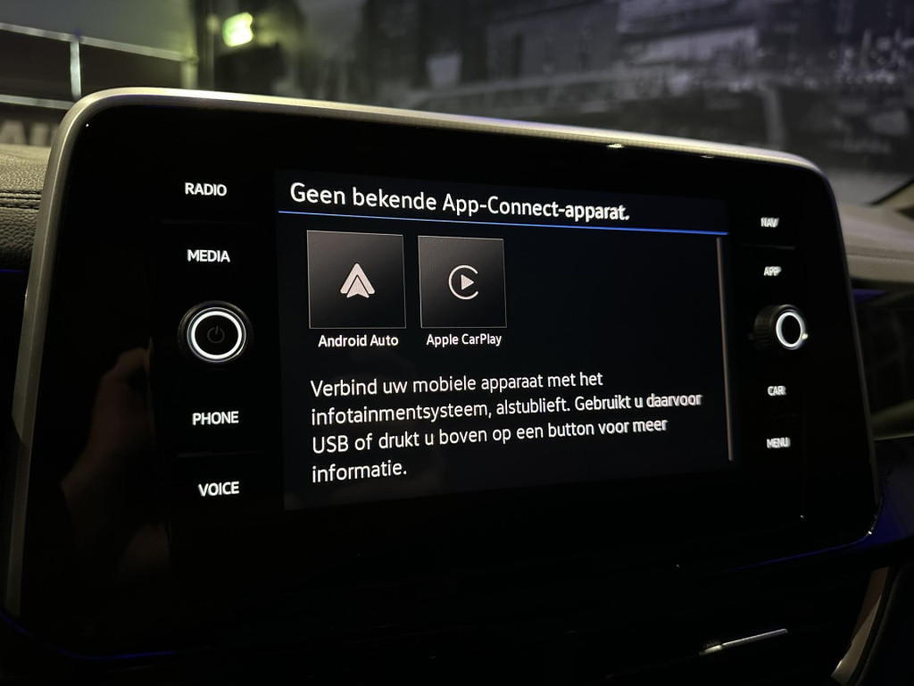 Volkswagen T-roc 1.5 tsi r-line edition *keyless*winterpakket*camera*