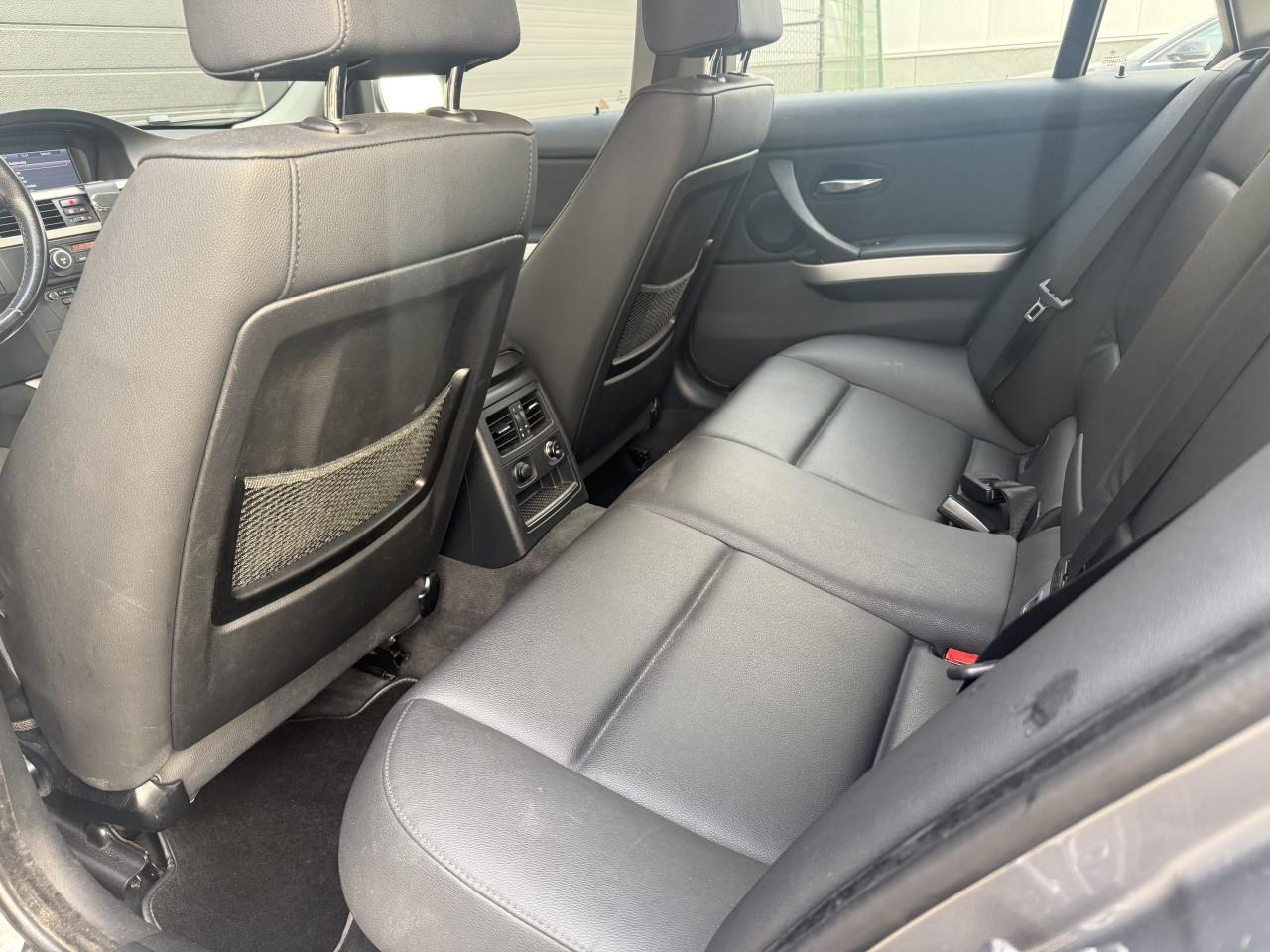 BMW 320i Touring NAP Leder Navi Cruisec.