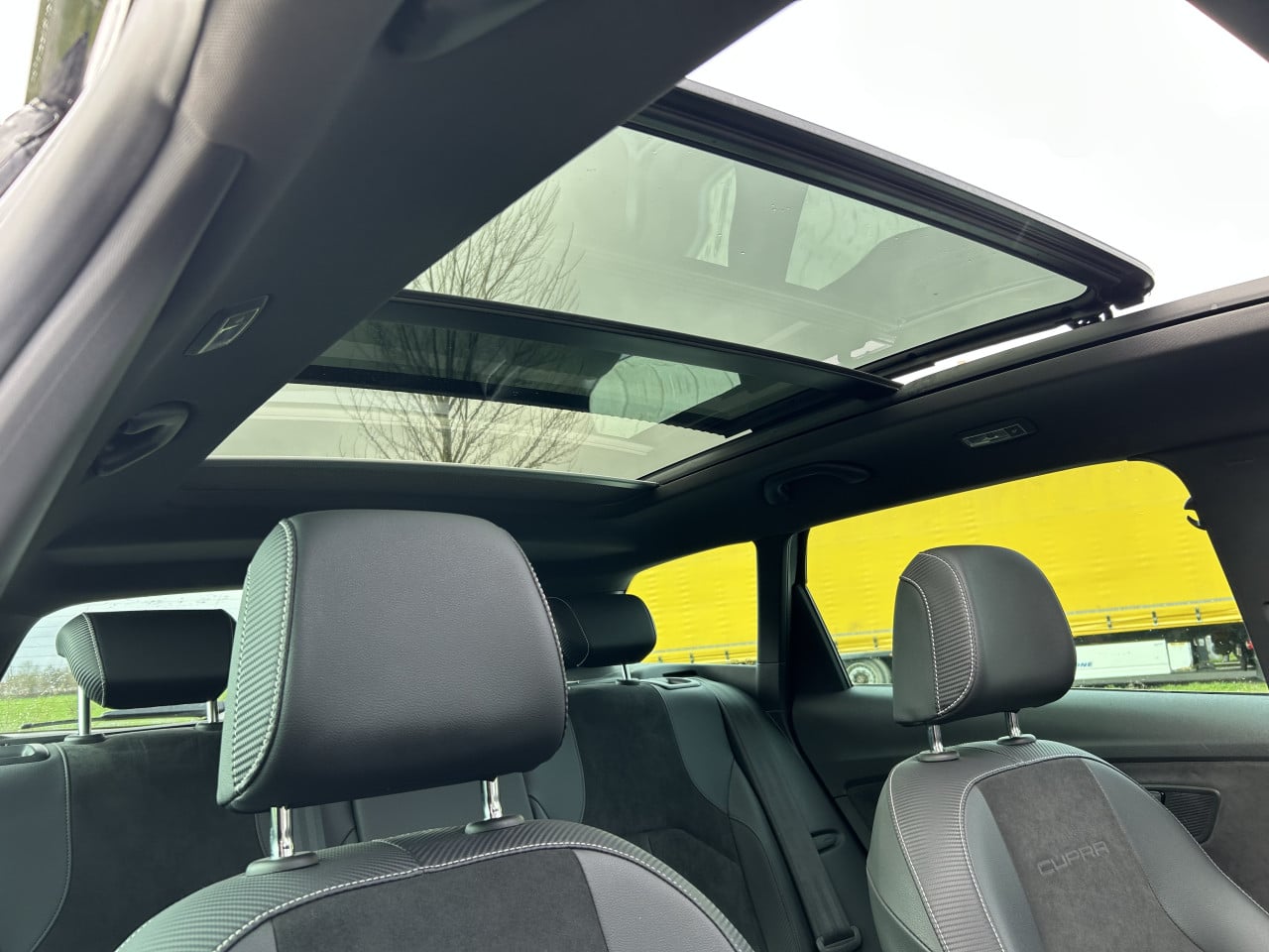 Seat Leon Cupra ST 300 4Drive |PANO|DSG|LANE ASSIST|CAMERA