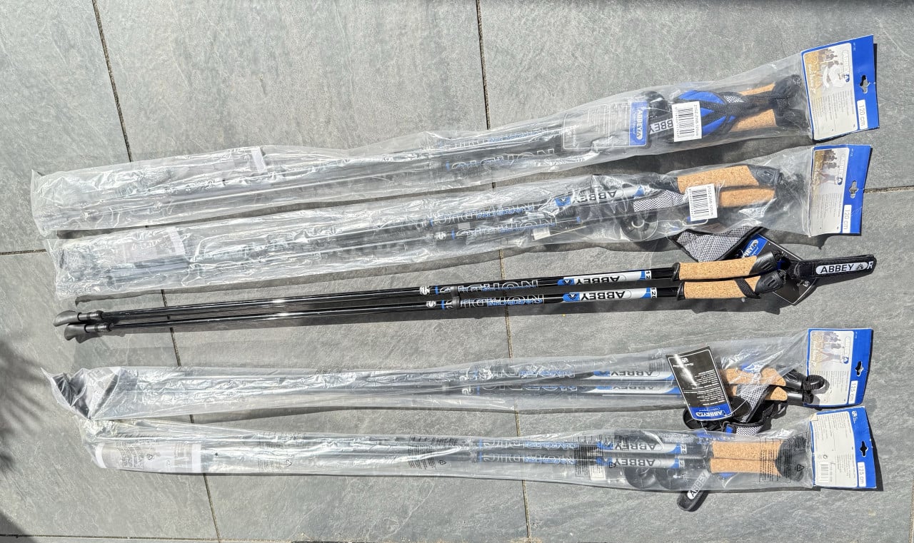 Nieuwe carbon Nordic Walking sticks. 4 paar !