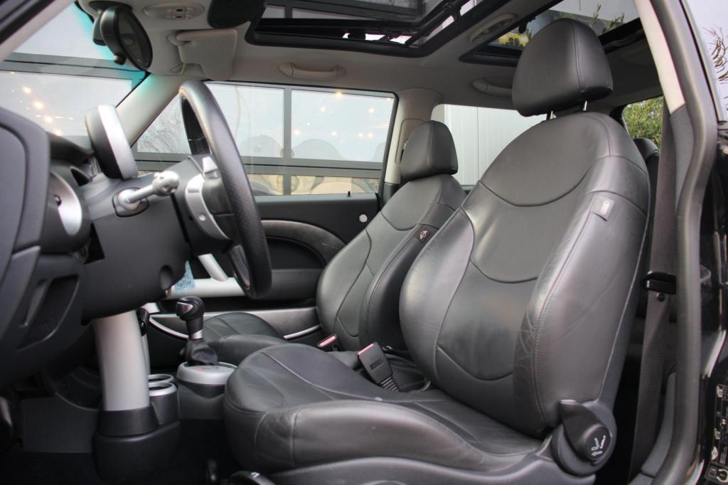 Mini Cooper mini 1.6 aut. john cooper works - pano - xenon - leder - harman