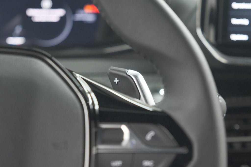 Peugeot 2008 hybrid 136 e-dcs6 allure | 360 camera | adaptieve cruise contr