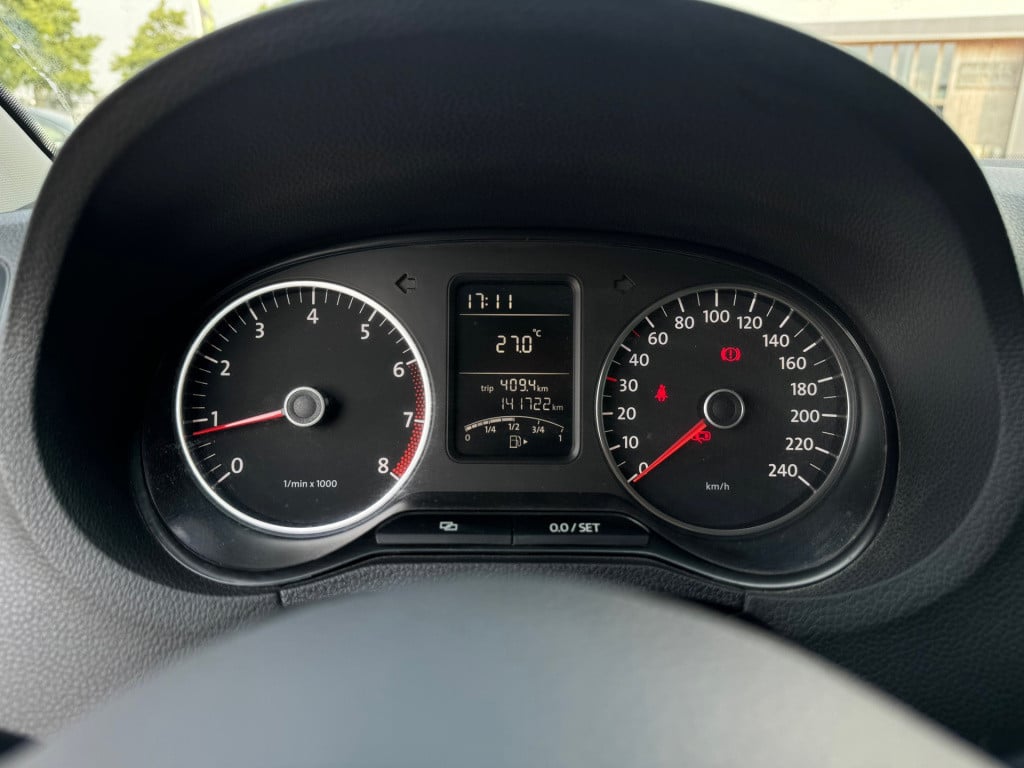 Volkswagen Polo 1.4-16v r-line * carplay * pdc * airco