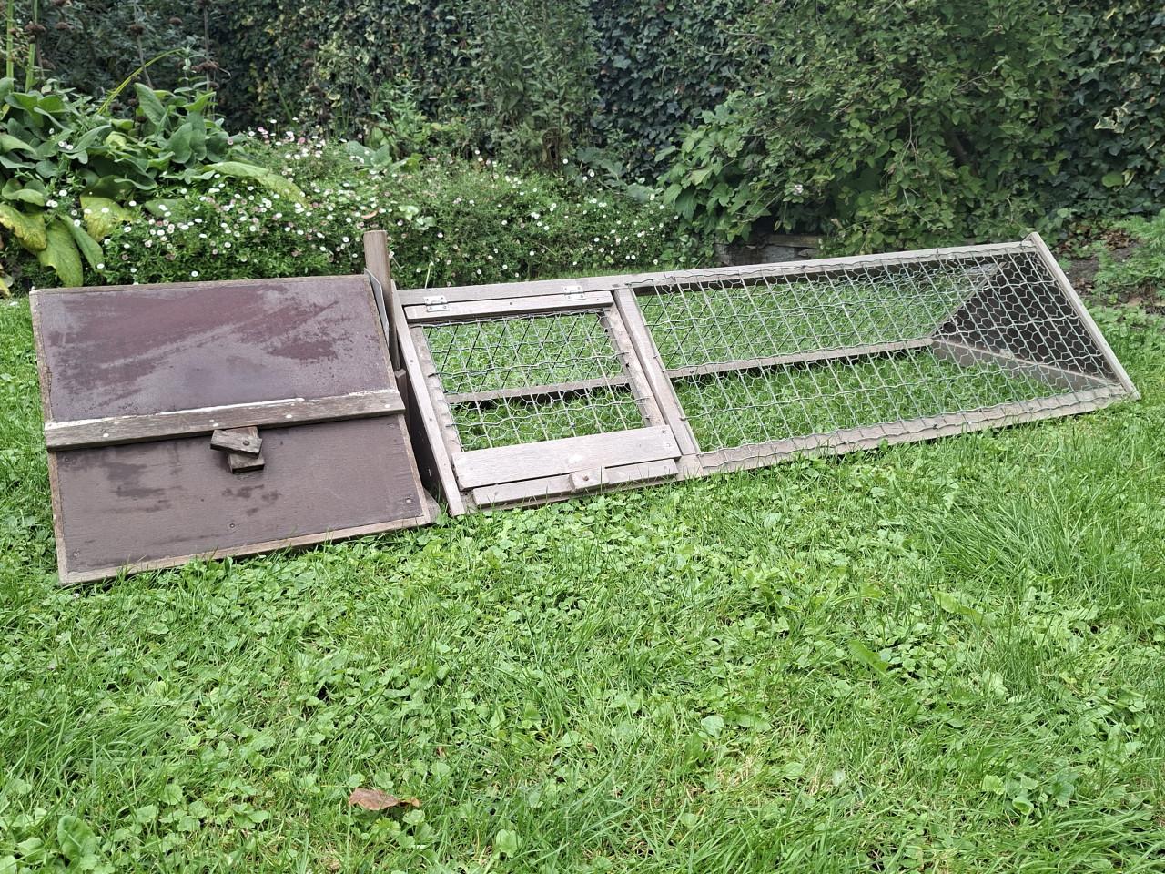 Verplaatsbare konijnenren met nachthok