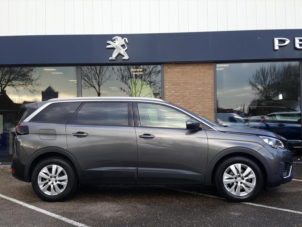 Peugeot 5008 blue l. executive 1.2pt-130pk (vol)automaat(eat8) 7-pers. | vo