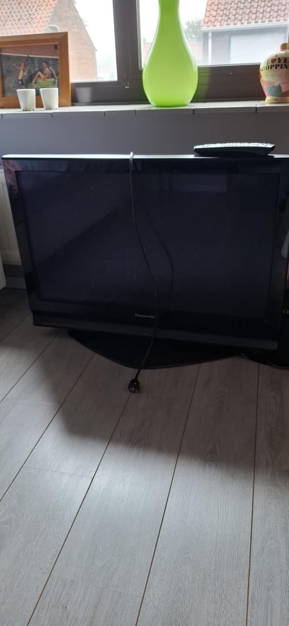 Panasonic Viera TV 37 inch