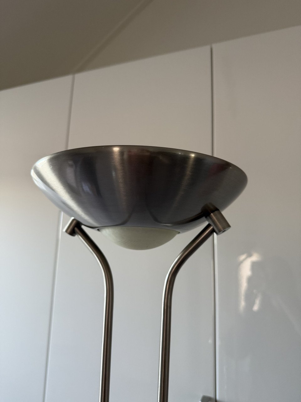 Vloerlamp zilver met 2 lichtbronnen