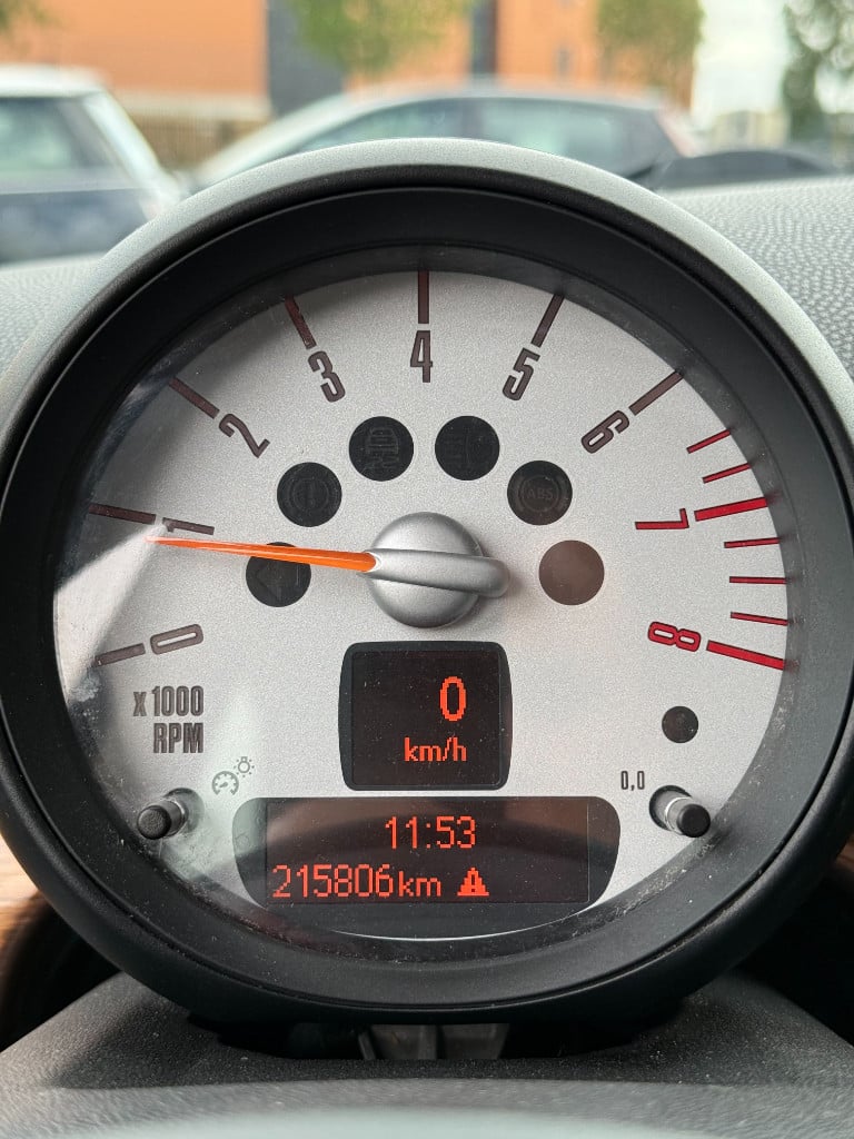 Mini One 1.6 malist - pano - nieuwe koppeling