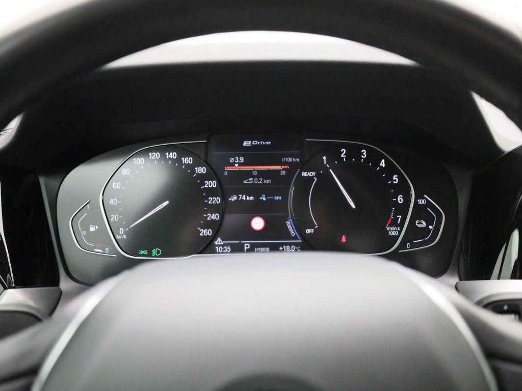 BMW 3-serie 330e | automaat | navigatie | half-leer | adaptive cruise contr