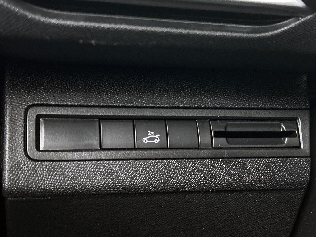 Peugeot 3008 180pk automaat gt | rijklaar | panorama schuif- kanteldak | tr