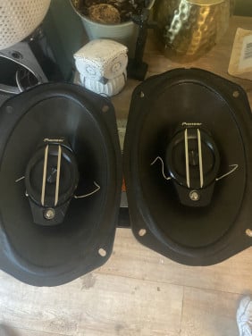 Pioneer auto speakers