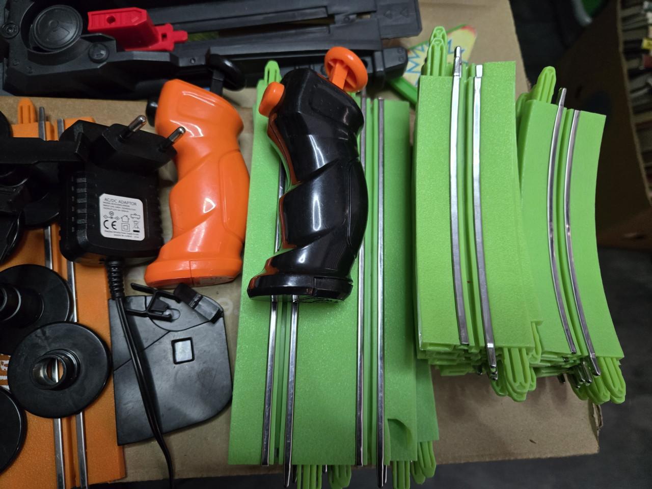 Hot Wheels racebaan onderdelen, Werking onbekend.