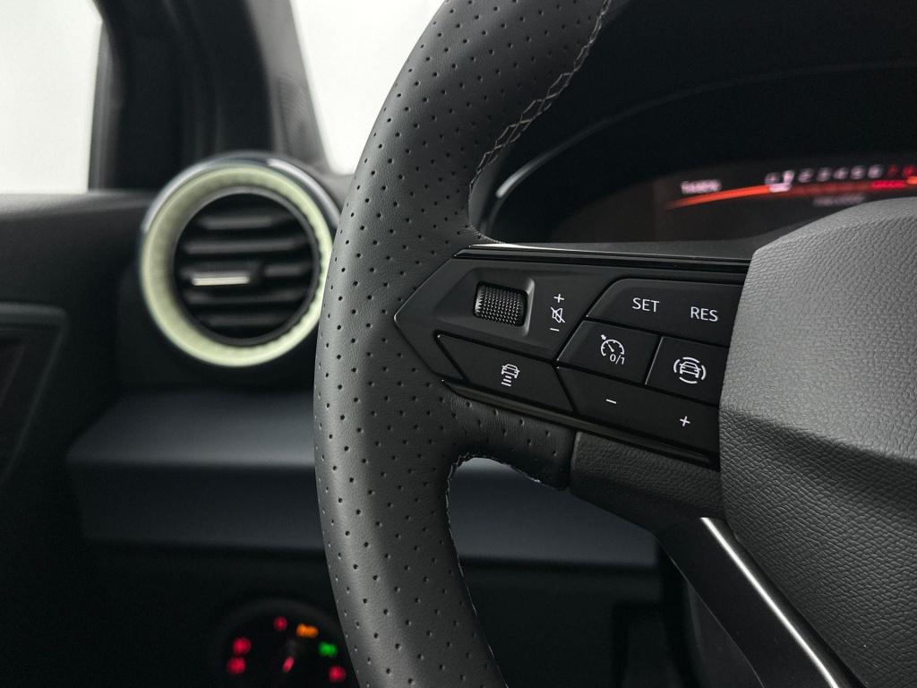 Seat Ibiza style plus 1.0 ecotsi 70 kw / 95 pk hatchback 5 de