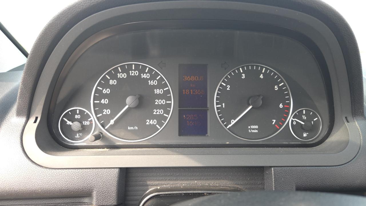 Mercedes A 150-2010- APK-Nette staat- Nette all-season banden
