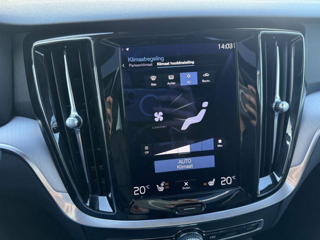 Volvo V60 t6 340pk recharge r-design| full options! trekhaak